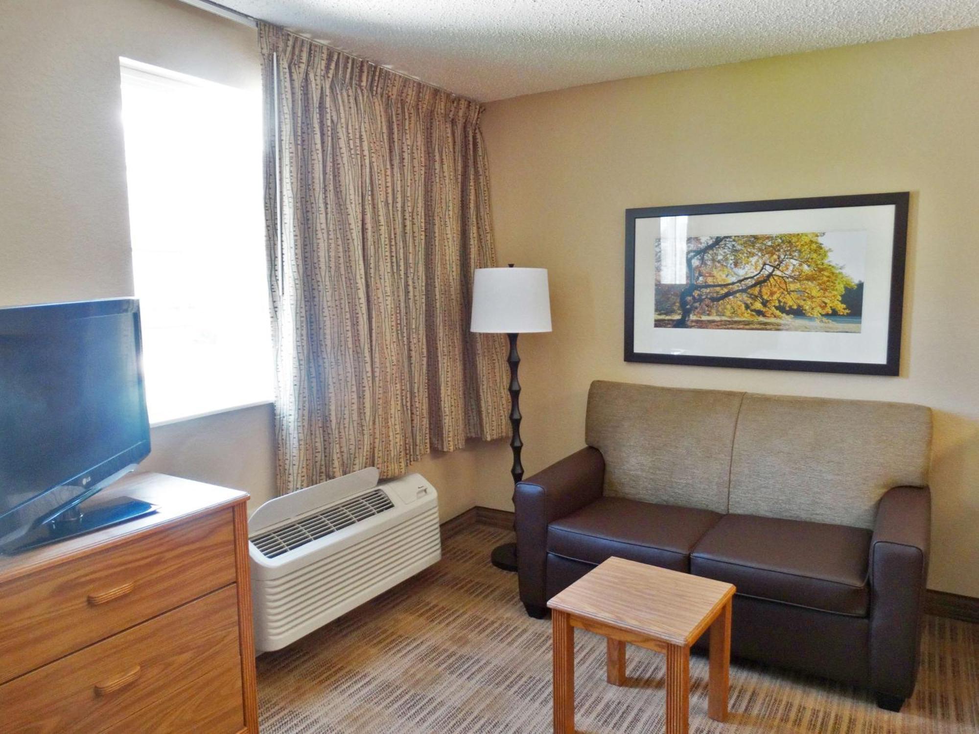 Extended Stay America Select Suites - Providence - Airport Warwick Kültér fotó