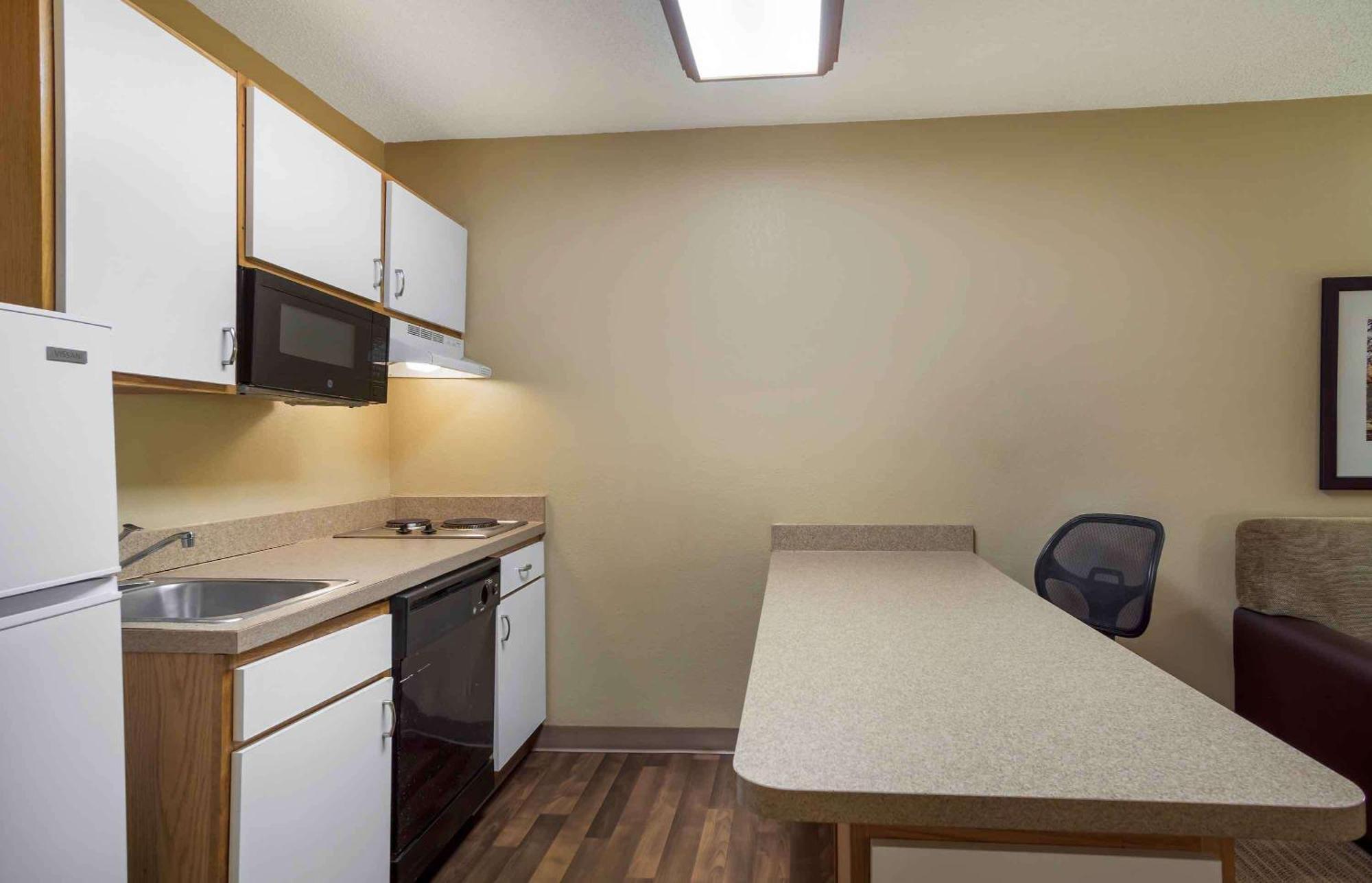 Extended Stay America Select Suites - Providence - Airport Warwick Kültér fotó