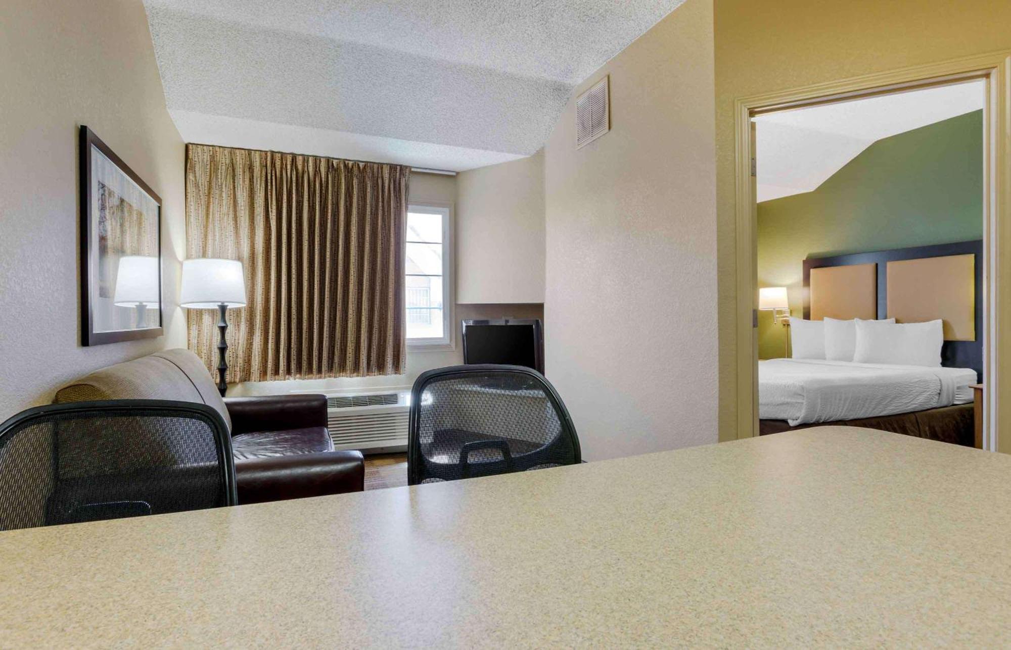 Extended Stay America Select Suites - Providence - Airport Warwick Kültér fotó