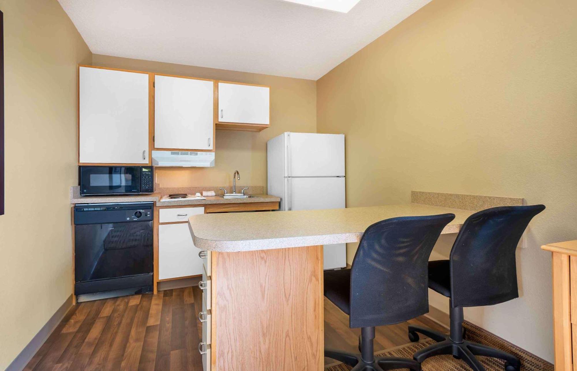 Extended Stay America Select Suites - Providence - Airport Warwick Kültér fotó