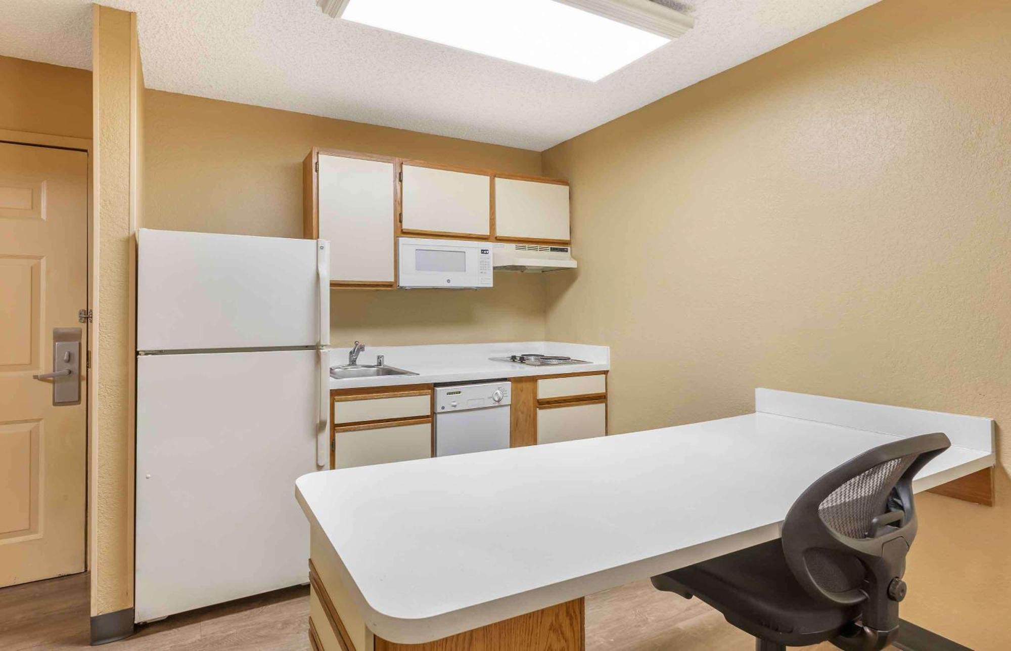 Extended Stay America Select Suites - Providence - Airport Warwick Kültér fotó